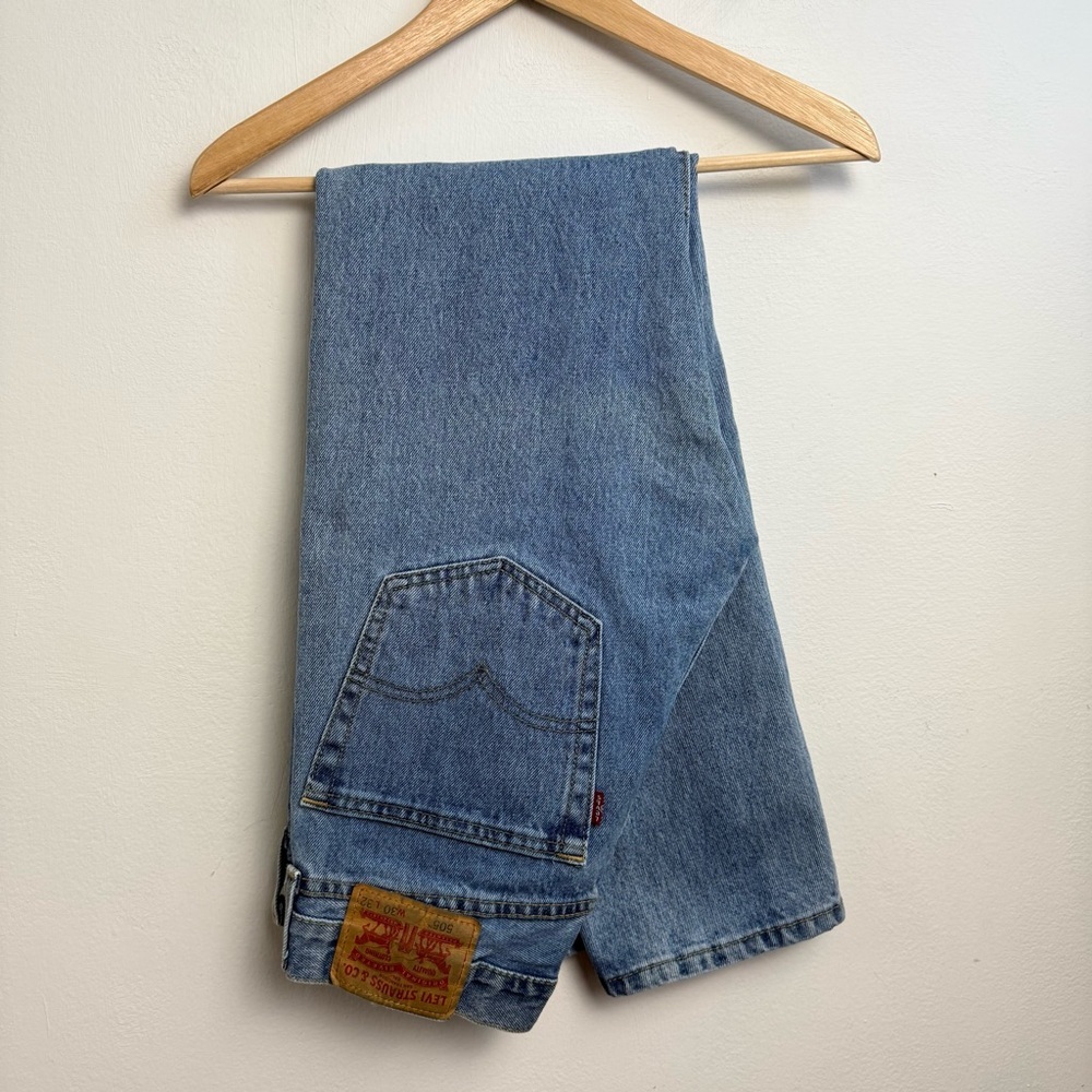 Levi’s 505 Stonewash Regular Fit Straight Leg Jeans Size 30 x 33